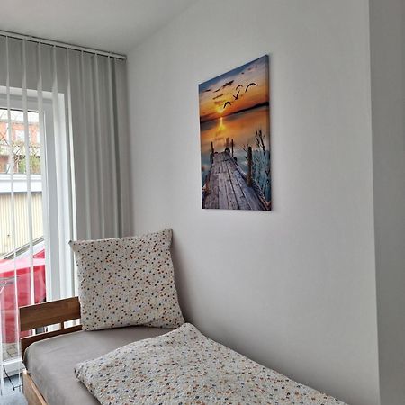 Maje Am Alten Binnenhafen Emden Dış mekan fotoğraf